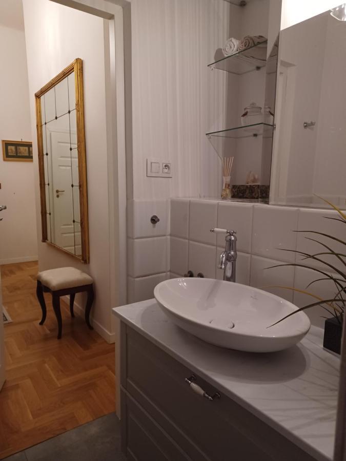 Luxury Living Kopernik Apartment Warsaw Exterior photo