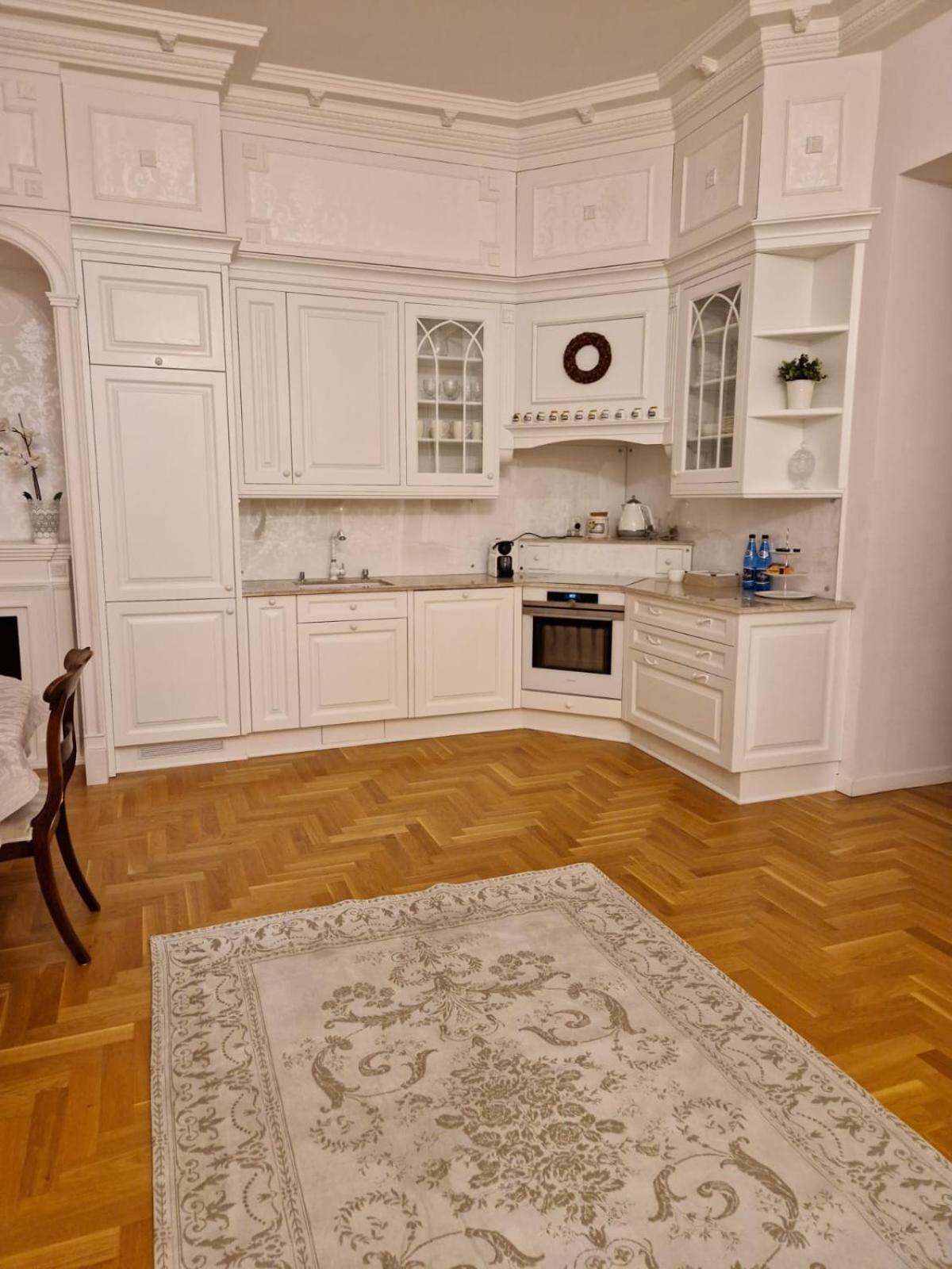 Luxury Living Kopernik Apartment Warsaw Exterior photo
